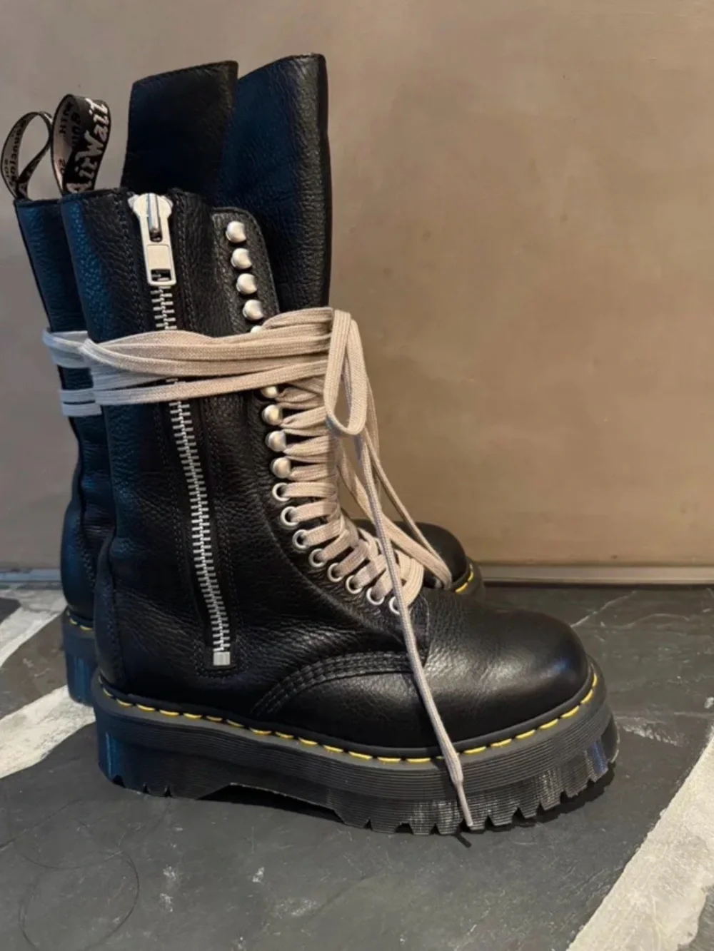 DR MARTENS X RICK OWENS Boots with Beige Laces sz 8 women - Picture 7 of 8